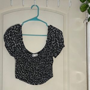 hollister cropped stretchy blouse